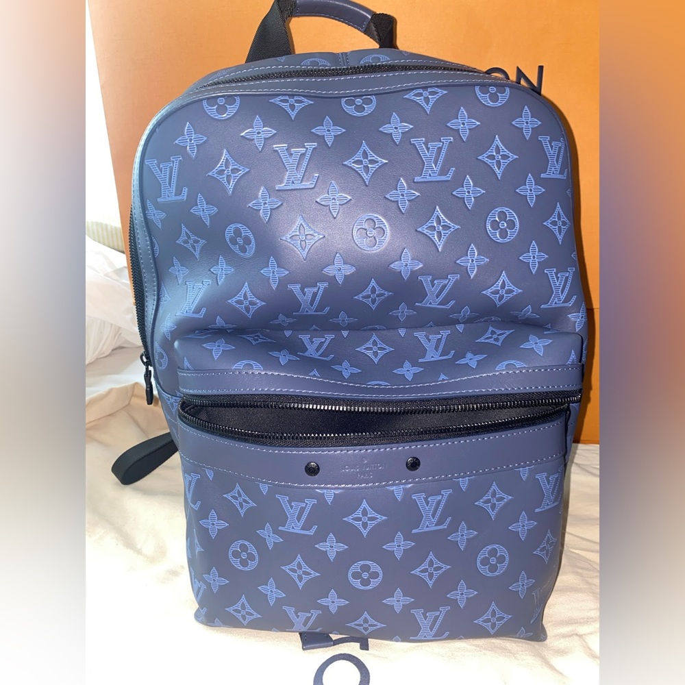 Louis Vuitton
Navy Monogram Shadow Leather Sprinter Backpack Black Hardware